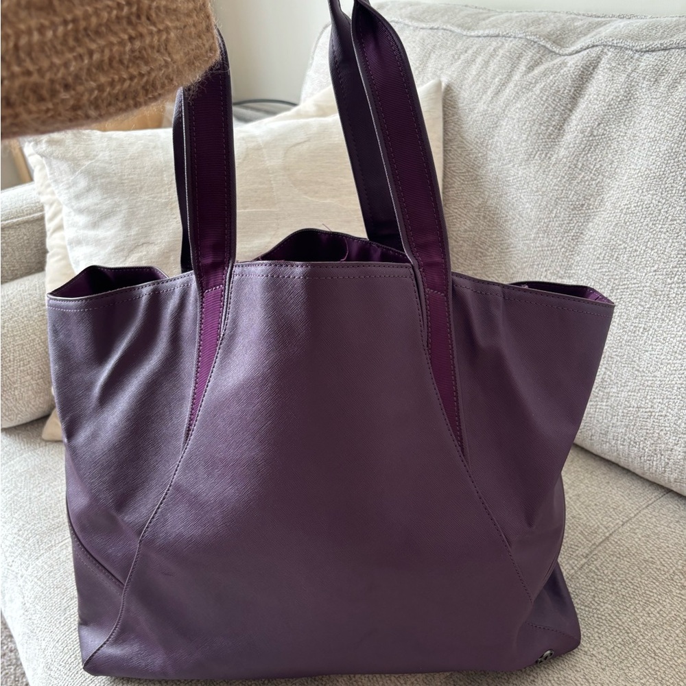 Lululemon Purple Women's Tote Bag